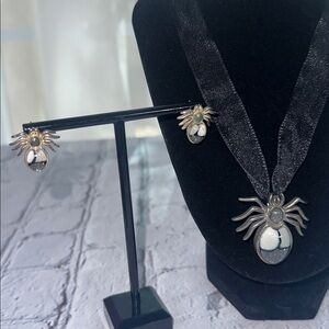 Spider Halloween Design Silver Jewelry Necklace Brooch Earring Set